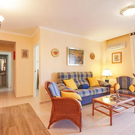 Stunning 2-Bed 2 Bathroom Apartment 150M From Sea Denia