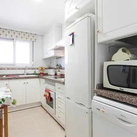 Stunning 2-Bed 2 Bathroom Apartment 150M From Sea Denia
