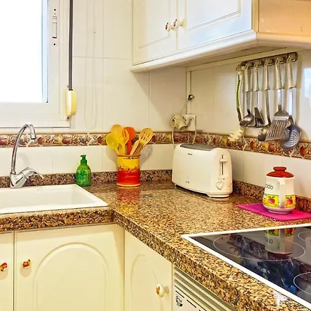 Stunning 2-Bed 2 Bathroom Apartment 150M From Sea Denia
