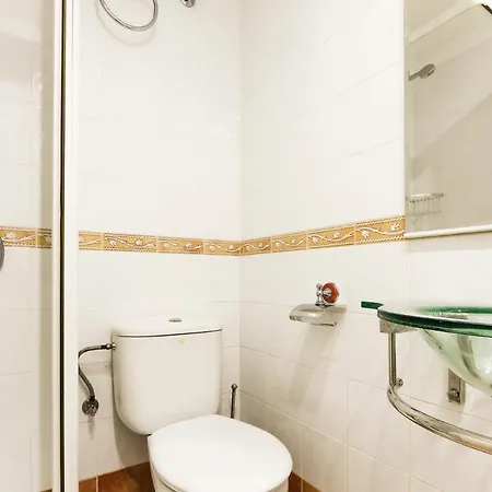 Stunning 2-Bed 2 Bathroom Apartment 150M From Sea * Denia